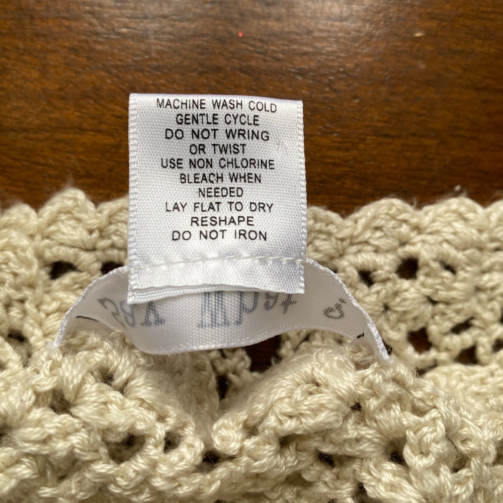 Say What? Crocheted Cream/Tan/Off-White Cropped Top; Size:Small - Picture 7 of 9